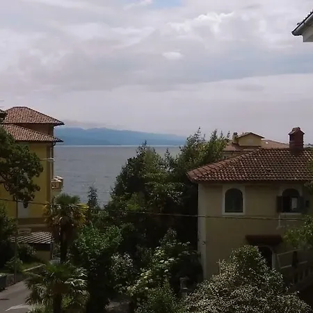 Apartamento Opatija Apartment *