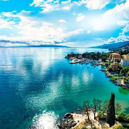 Lägenhet Opatija Apartment